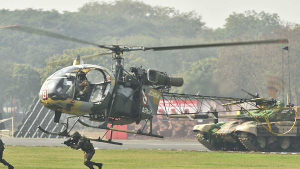 अरुणाचल प्रदेश में बड़ा हादसा, भारतीय सेना का चीता हेलीकॉप्टर क्रैश