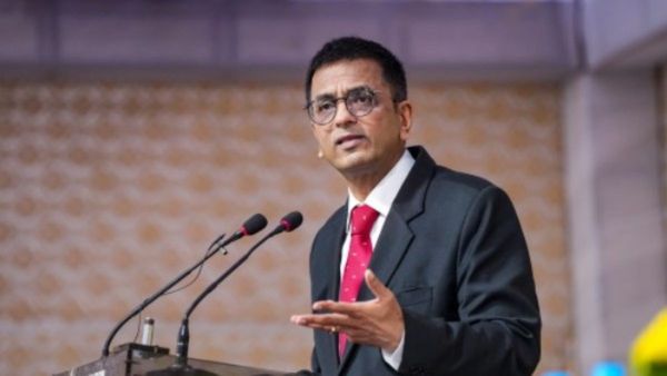 'न्यायपालिका पर सरकार का कोई दबाव नहीं, चुनाव आयोग का फैसला इसका उदाहरण', बोले CJI चंद्रचूड़