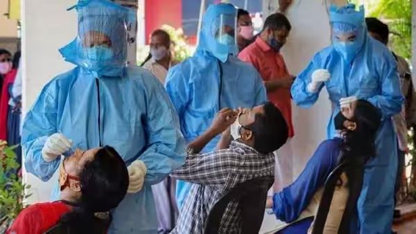 Coronavirus: UP के लखीमपुर खीरी में एक ही स्कूल में 37 छात्राएं कोविड-19 संक्रमित