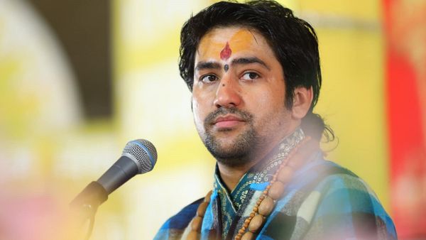 क्या नहीं लग पाएगा मुंबई में बागेश्वर धाम के धीरेंद्र शास्त्री का दिव्य दरबार? जानिए क्या है विवाद