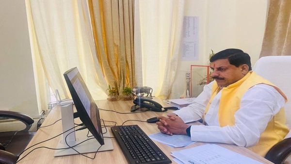 MP की यूनिवर्सिटी में खुलेंगे ‘बुक सेल्स सेंटर’, एजुकेशन मिनिस्टर बोले- डिजिटल बुक की भी है योजना