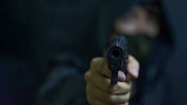 दिल्ली की रेड लाइट एरिया GB Road में दिन दहाड़े फायरिंग, 2 घायल