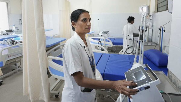 Influenza के लक्षण क्या हैं? इससे बचाव के लिए क्या करें और क्या ना करें, जानिए