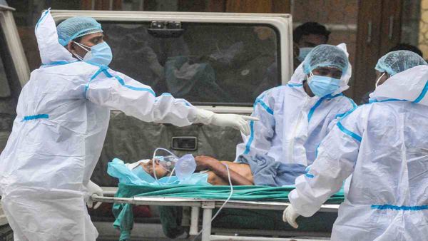 देश में बढ़ रहा फ्लू का प्रकोप, सरकार ने जारी की एडवाइजरी