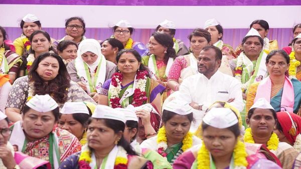 महिला आरक्षण विधेयक को लेकर BRS नेता के. कविता ने रखी एक दिन की भूख हड़ताल, 18 पार्टियां हुईं शामिल