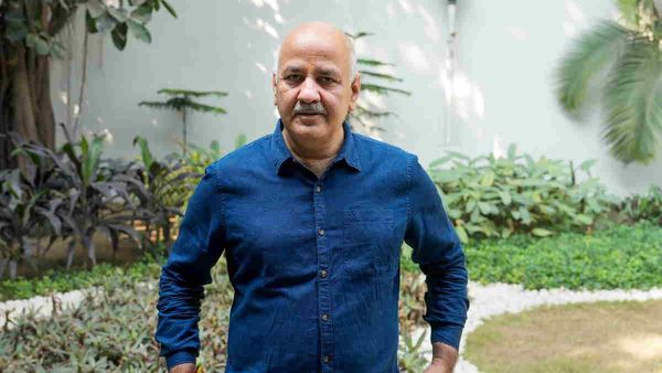 Delhi: मनीष सिसोदिया की CBI रिमांड 6 मार्च तक बढ़ाई गई, जमानत पर 10 को सुनवाई