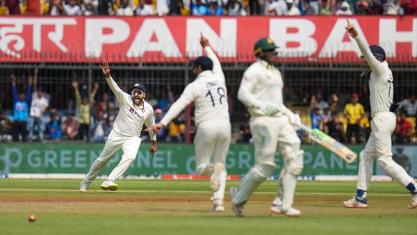 IND vs AUS: पिचें वही हैं जो बनवाई गई, रोहित शर्मा ने इंदौर की हार के बाद कहा- हमने ही बहादुरी नहीं दिखाई