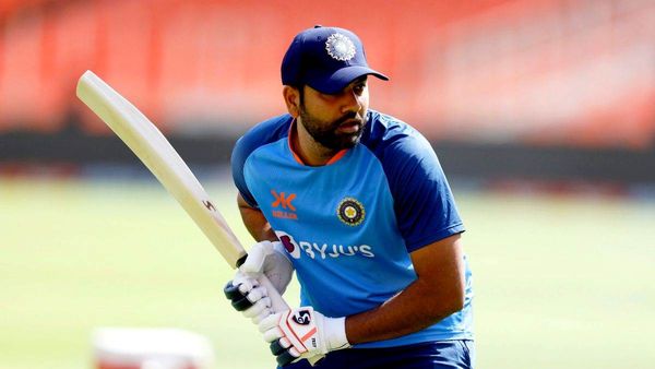 IND vs AUS: रवि शास्त्री की बकवास बातों से फर्क नहीं पड़ता, रोहित ने लगाई जमकर लताड़