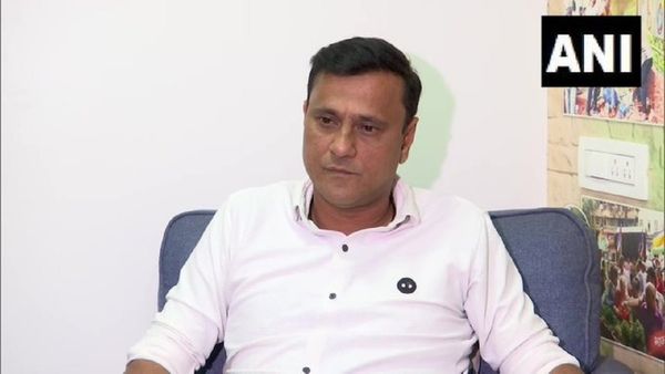 मनसे नेता संदीप देशपांडे पर अज्ञात लोगों ने किया हमला, अस्पताल में भर्ती