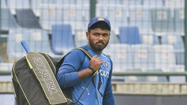 IND vs AUS: तीसरे वनडे में सूर्यकुमार की जगह खेलें संजू सैमसन, वसीम जाफर ने उठाई यह मांग