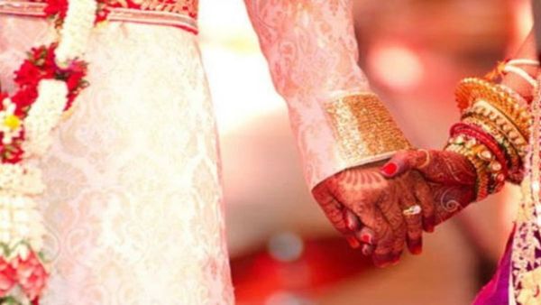 रात भर बारातियों के संग पैदल चलकर दुल्‍हन के घर शादी करने पहुंचा दूल्‍हा, जानें क्‍या थी मजबूरी ?