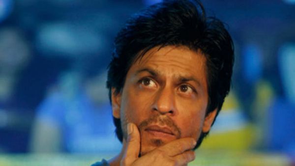 ऐसी दीवानगी...शाहरुख खान से मिलने के लिए मन्‍नत के मेकअप रूम में आठ घंटे छिपे रहे दो फैन