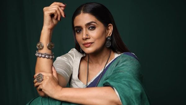'भारतीय महिलाएं आलसी हैं', कहने पर Sonali Kulkarni को मांगनी पड़ी माफी, बोलीं- 'मैं समझती हूं दर्द'