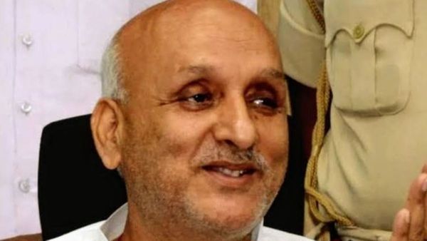 Bihar Education Minister: शिक्षा छोड़कर हर मामले के विशेषज्ञ हैं बिहार के शिक्षा मंत्री चंद्रशेखर