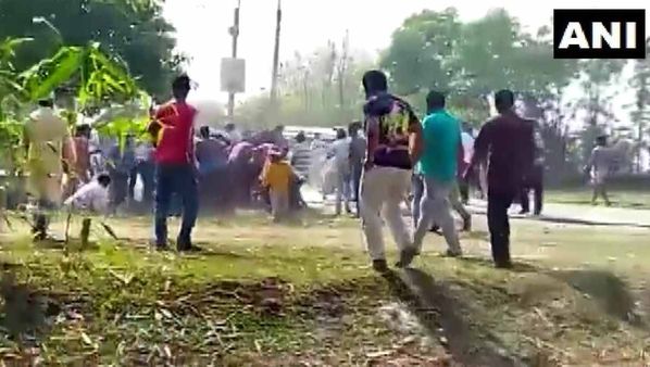 West Bengal: पंचायत चुनाव को लेकर बैठक के बाद TMC कार्यकर्ताओं पर फायरिंग, 1 की मौत, 2 घायल
