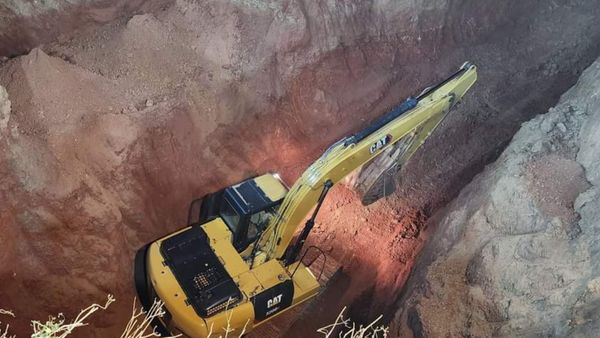Vidisha borewell accident: पोकलेन मशीन का काम कंपलीट, बच्चे तक पहुंचने के लिए सुरंग बनाने का काम शुरू