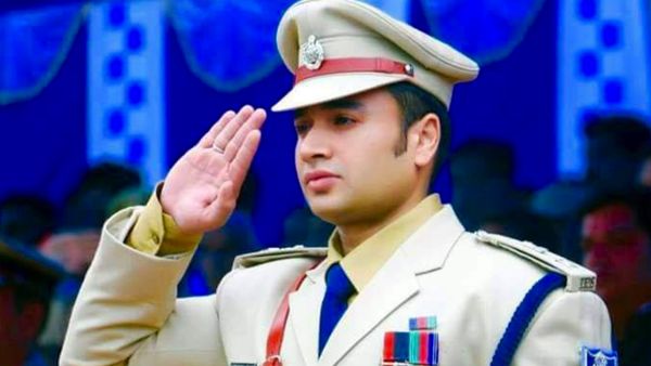 MP IPS Transfer: मध्य प्रदेश में 19 जिलों के SP बदले गए, भोपाल ACP सचिन अतुलकर को छिंदवाड़ा का DIG बनाया