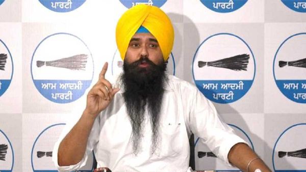 अकाली दल के लिए वोट मांगने पर AAP ने SGPC के प्रधान हरजिंदर सिंह धामी पर उठाए गंभीर सवाल