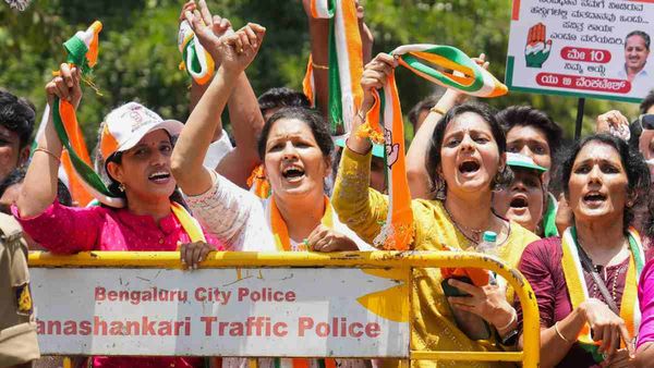 Karnataka Polls: कर्नाटक में 'कांग्रेस लहर' वाले प्री पोल सर्वे पर BJP का रिएक्शन, कहा- ये बकवास है