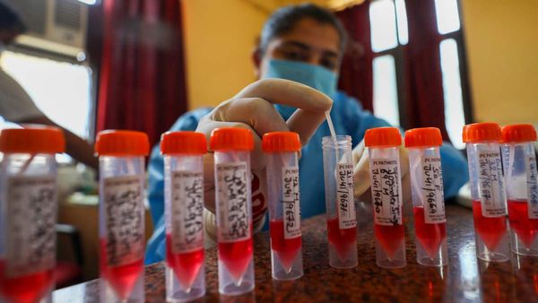 Coronavirus के नए वेरिएंट से कितना खतरा? अदार पूनावाला ने दी राहत वाली खबर