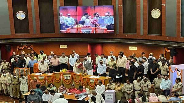 Delhi Mayor Election: AAP उम्मीदवार डॉ शैली ओबेरॉय निर्विरोध जीतीं मेयर चुनाव, भाजपा ने नामांकन लिया वापस