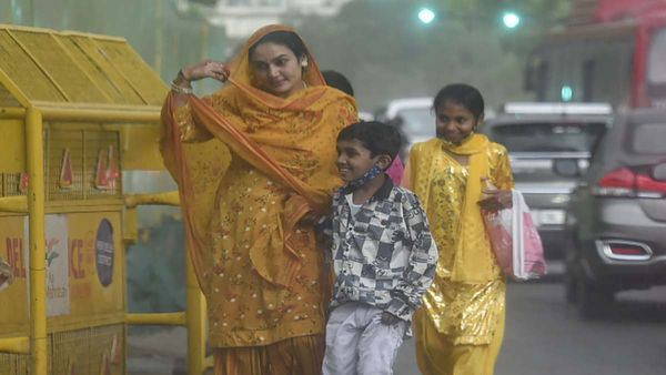 महाराष्ट्र में Heat Wave का टॉर्चर! स्कूलों में अवकाश समेत सरकार ने उठाए कई कदम