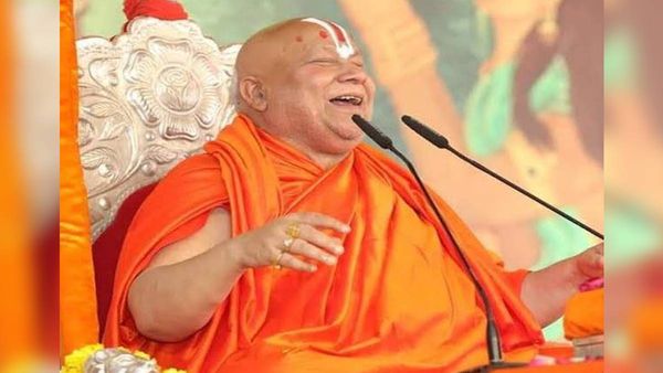 Video: स्वामी रामभद्राचार्य ने बताई हनुमान चालीसा की 4 अशुद्धियां, जानिए कहां-कहां होती है गलतियां