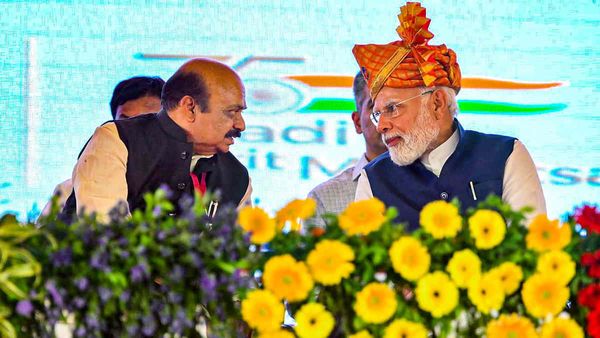 कर्नाटक: चुनाव में अब 35 दिन बाकी, भाजपा को उम्मीदवारों की घोषणा में देरी पड़ ना जाए भारी