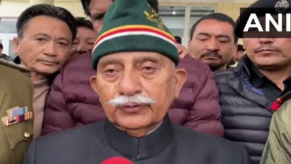 कारगिल एयरपोर्ट पर लैंडमाइन ब्लास्ट, मृतक के परिवार को 4 लाख और घायलों को मिलेंगे 1 लाख रुपये, LG ने जताया दुख