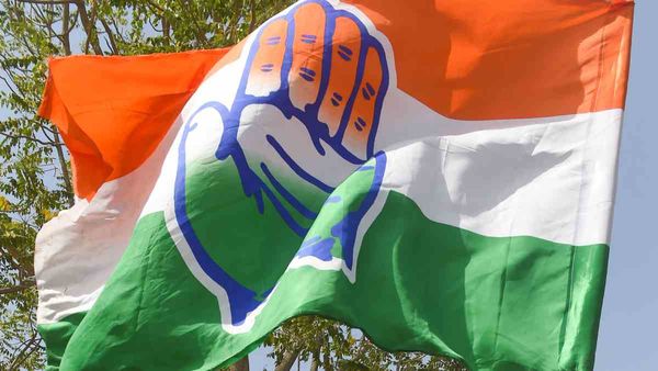 Congress Party: चार पूर्व मुख्यमंत्रियों सहित 177 सांसद और विधायक छोड़ चुके कांग्रेस