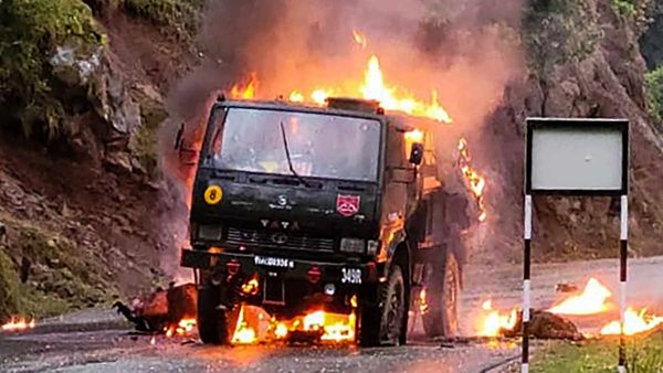 Poonch terror attack: पुंछ हमले में आतंकियों को स्थानीय निवासियों ने ऐसे की थी मदद, 6 गिरफ्तार