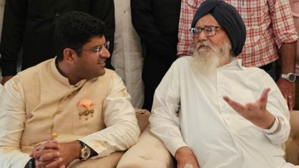 चौ. देवीलाल के दौर के आखिरी महान नेता थे प्रकाश सिंह बादल: डिप्टी सीएम दुष्यंत चौटाला