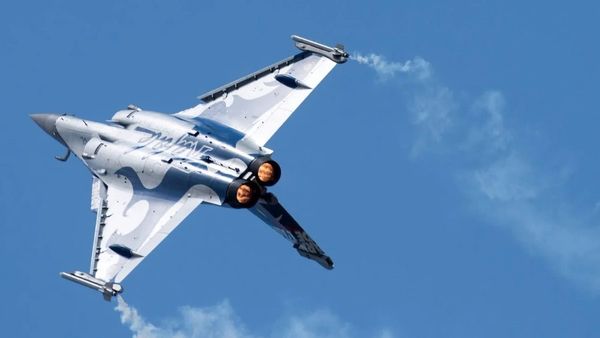 Rafale New Version: राफेल लड़ाकू विमान का नया और खतरनाक वर्जन लॉन्च, क्या है खासियत?