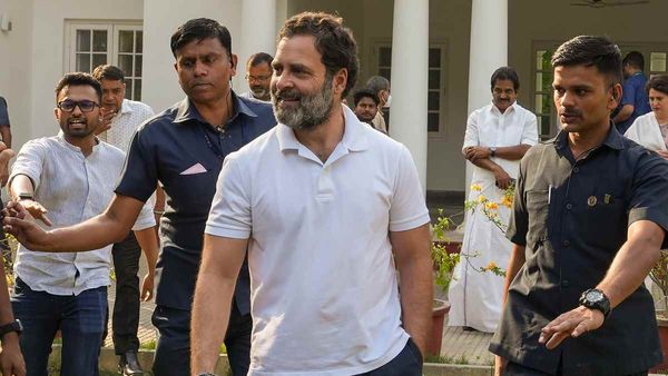 मानहानि केस: गुजरात HC में राहुल गांधी की याचिका पर 2 मई को सुनवाई, सजा पर रोक लगाने की मांग