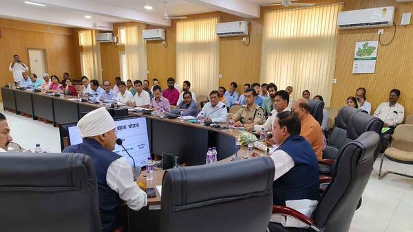 BJP मिनिस्टर की नसीहत, पुलिस-प्रशासन के अधिकारी पब्लिक से सरल-सौम्य, शालीन व्यवहार करें