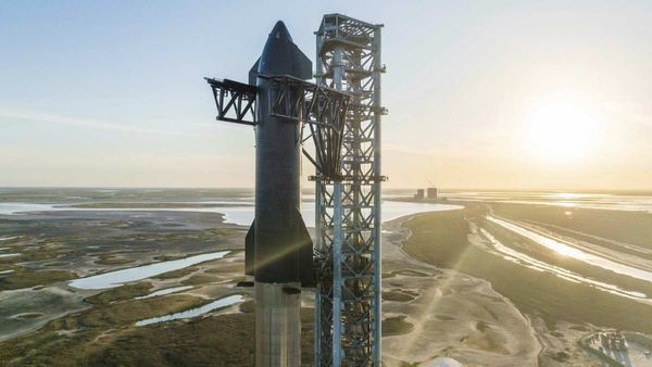 एलन मस्क के Starship Launch को बड़ा झटका, इस खराबी के चलते अंतिम समय में रोकी गई लॉन्चिंग