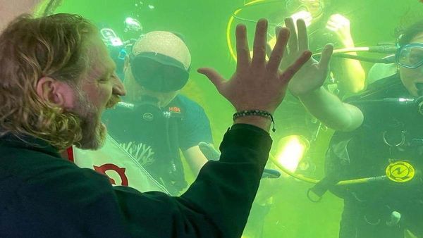 55 साल का प्रोफेसर बनेगा 'सुपर ह्यूमन'! 100 दिन तक चलेगा 'खतरों का खेल', टूटेगा वर्ल्ड रिकॉर्ड