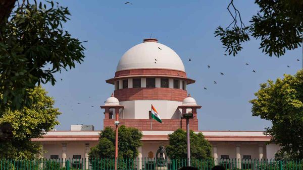 Same Sex marriage: समलैंगिक विवाह पर 24 अप्रैल की सुनवाई टली, SC ने बताई वजह
