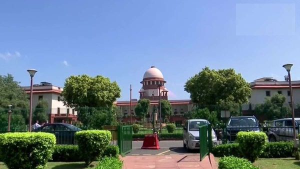 कलकत्ता हाईकोर्ट के जज के आदेश के बाद रात को खुली सुप्रीम कोर्ट, जस्टिस गंगोपाध्याय के आदेश पर लगाई रोक