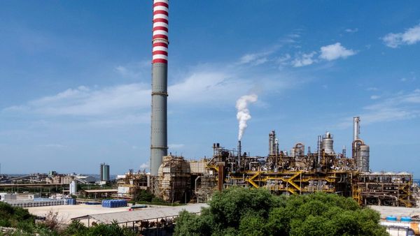 भारत बना विश्व का नया तेल बाजार, जानें कैसे यूरोप से लेकर US तक ने की रूसी तेल की बंपर खरीददारी