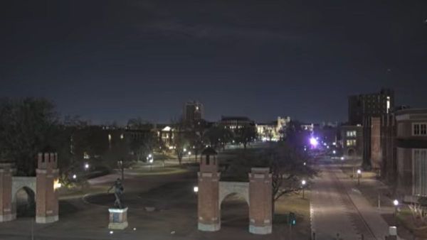 अमेरिका के ओक्लाहोमा यूनिवर्सिटी में गोलीबारी की खबर, कैंपस में ही मौजूद है शूटर, खतरे में सैकड़ों छात्र