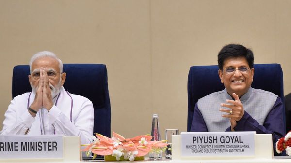 दुनिया में सबसे ज्यादा आबादी वाला देश तो बन गये, क्या 2030 तक $2 ट्रिलियन एक्सपोर्ट लक्ष्य कर पाएंगे हासिल?