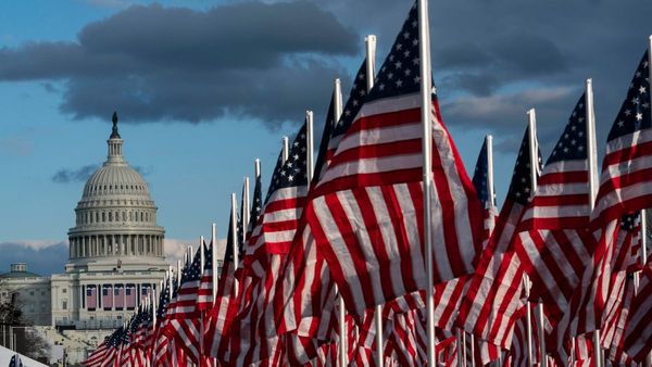US elections 2024: अमेरिकी राष्ट्रपति चुनाव का आया मौसम , जानें व्हाइट हाउस की रेस में कितने दावेदार?