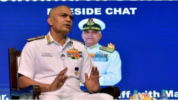 'हिंद महासागर में आने वाले चीनी रिसर्च जहाज भारत के लिए खतरा', नेवी चीफ ने बताया, क्या कर रहा है चीन?