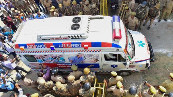 Atiq Ahmed: 5 डॉक्टरों का पैनल दोपहर में अतीक-अशरफ का करेगा पोस्टमार्टम, होगी वीडियोग्राफी