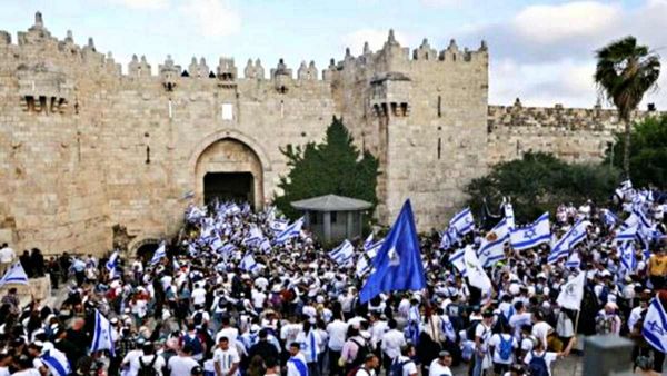 Palestinian Flag March से बौखलाया इजरायल, गाजा में प्रदर्शकारियों फायरिंग, टीयर गैस भी छोड़े