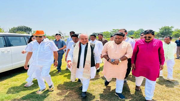 MP में किसान बन रहे आत्मनिर्भर, मंत्री तोमर बोले फायदे का धंधा बनाने 10 हजार FPO बनाने का लक्ष्य