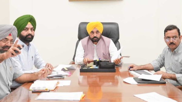 पंजाब: सीएम मान ने 5 कैबिनेट मंत्रियों के विभागों का किया पुनर्आवंटन, जानें किसे क्या मिला?