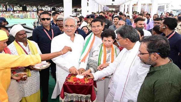 छत्तीसगढ़ः मुख्यमंत्री भूपेश बघेल ने ग्राम पंचायत सांकरा को दी 443 करोड़ के विकास कार्यों की सौगात