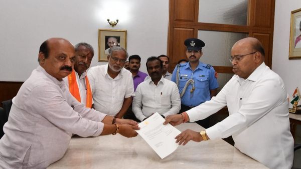 Karnataka Election Results 2023: BJP की हार के बाद मुख्यमंत्री बसवराज बोम्मई ने अपने पद से दिया इस्तीफा